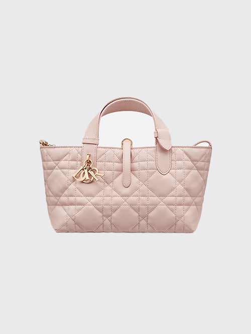 디올 Dior Toujours 스몰 백 파우더핑크 M2822OSNW_M413