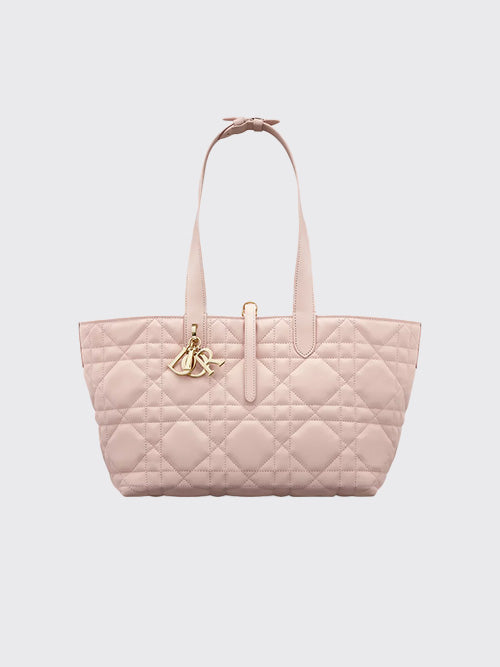 디올 Dior Toujours 미디엄 백 파우더핑크 M2821OSNW_M413