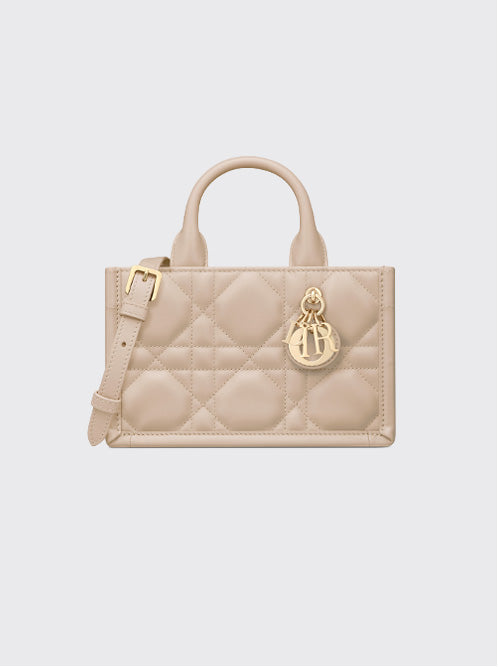 디올 Book Tote 미니 백 베이지